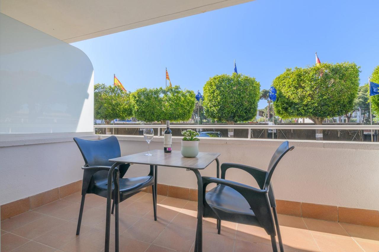 Aparthotel Marsol Castelldefels Ngoại thất bức ảnh