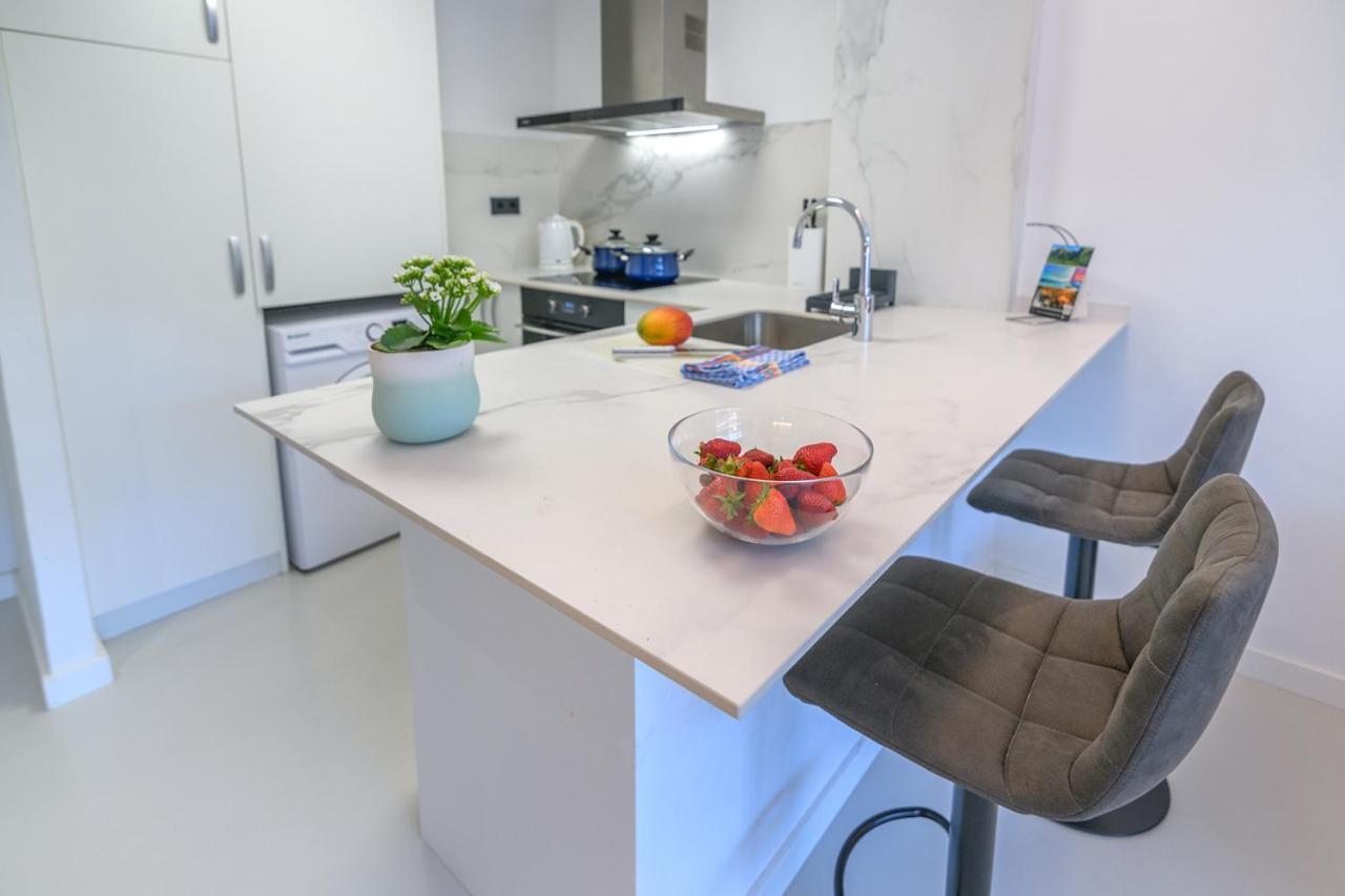 Aparthotel Marsol Castelldefels Ngoại thất bức ảnh
